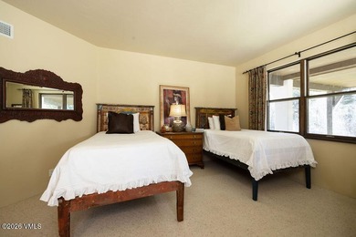 Offered for the first time, Porque No Ranch is a private - photo 21