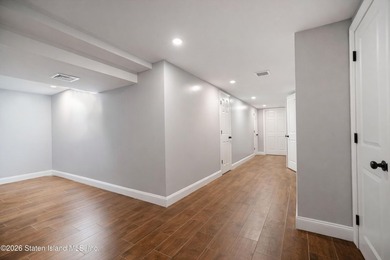 Welcome to 123 Hooper Avenue - a beautifully maintained detached - photo 26