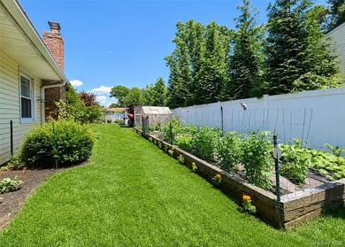 Welcome to 15 Seabrook Lane, Stony Brook A Masterfully Expanded - photo 28