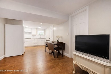 Welcome to 123 Hooper Avenue - a beautifully maintained detached - photo 31