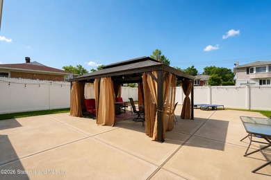 Welcome to 123 Hooper Avenue - a beautifully maintained detached - photo 34