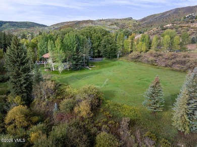 Offered for the first time, Porque No Ranch is a private - photo 41