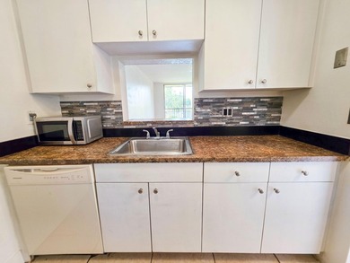 Live in the highly desirable Cascades of Lauderhill with this - photo 5