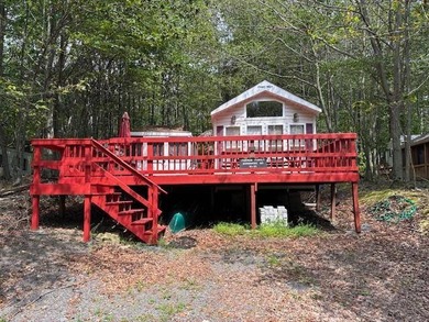 Eagle Lake Lot For Sale in Gouldsboro Pennsylvania