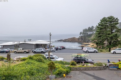 Exciting & constantly changing ocean views from this successful - photo 11