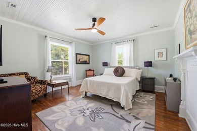 Step back in time to 1915 and discover one of New Bern's - photo 24