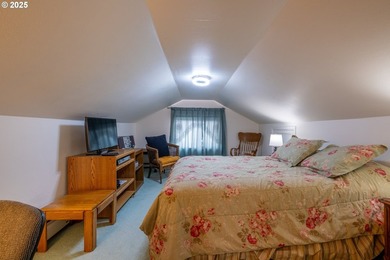 Exciting & constantly changing ocean views from this successful - photo 25