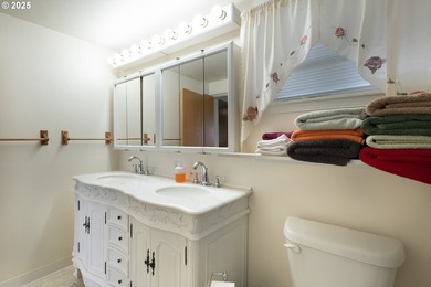 Exciting & constantly changing ocean views from this successful - photo 26