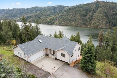 A rare find - this Fernan Lakefront property comes with the best - photo 35