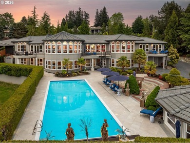 Experience the pinnacle of luxury in this custom-built estate - photo 1