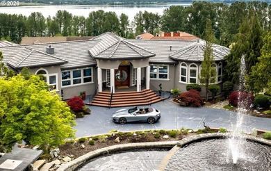 Experience the pinnacle of luxury in this custom-built estate - photo 7