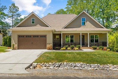 Like-New Custom Home with One-Level Living + Premium Outdoor - photo 1