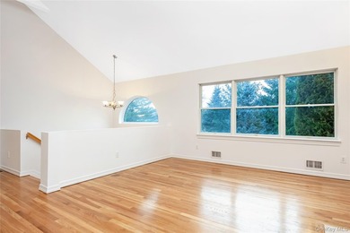 Come and see this recently refreshed, spacious Hi-Ranch in - photo 11