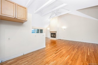 Come and see this recently refreshed, spacious Hi-Ranch in - photo 19