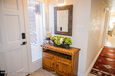 Beautifully upgraded & fully furnished, this 3-bedroom, 3-bath - photo 19