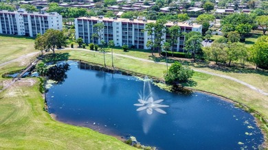 Beautifully maintained 2nd-floor 1-bedroom, 1.5-bath condo with - photo 22