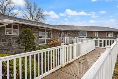 SET IN A PEACEFUL RURAL SETTING yet conveniently close to major