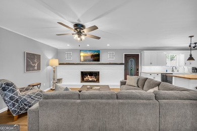 Welcome to beautiful Lake Hartwell. This remodeled lakefront - photo 26