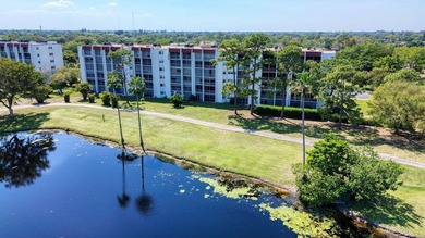 Beautifully maintained 2nd-floor 1-bedroom, 1.5-bath condo with - photo 26
