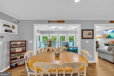 Welcome to beautiful Lake Hartwell. This remodeled lakefront - photo 31