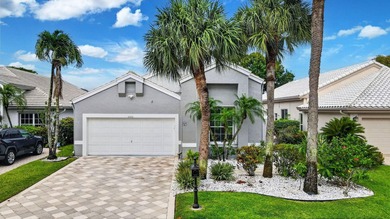Live the Florida lifestyle in this 3 bedroom 2.5 bath house with - photo 1