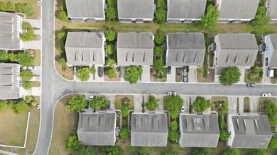 Welcome to 505 Hay Hill Ln, Unit 723-C, a beautifully positioned - photo 32