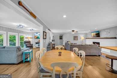 Welcome to beautiful Lake Hartwell. This remodeled lakefront - photo 32