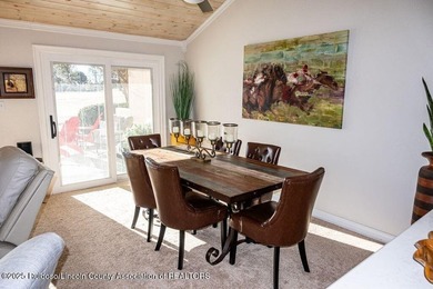 Beautifully upgraded & fully furnished, this 3-bedroom, 3-bath - photo 34