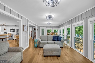 Welcome to beautiful Lake Hartwell. This remodeled lakefront - photo 38