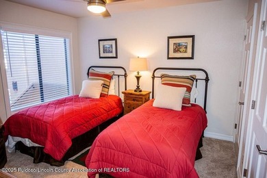 Beautifully upgraded & fully furnished, this 3-bedroom, 3-bath - photo 41