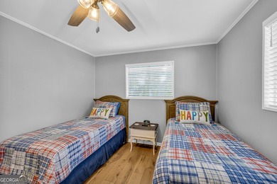 Welcome to beautiful Lake Hartwell. This remodeled lakefront - photo 48