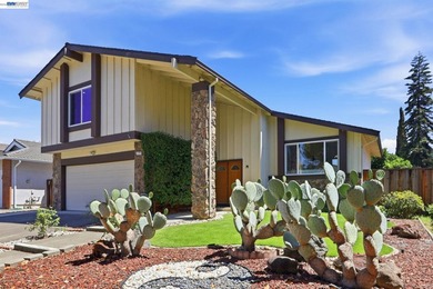 the Well-maintained and thoughtfully updated 4-bedroom, 2.5-bath - photo 2