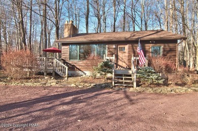 Lake Naomi Home For Sale in Pocono Pines Pennsylvania
