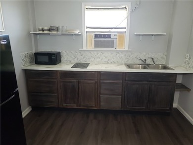 11%+ CAP RATE! FURNISHED TRIPLEX ON NORTH BEACH - INVESTOR - photo 15