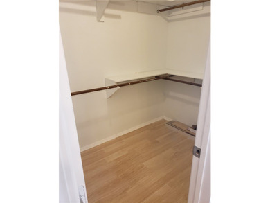 11%+ CAP RATE! FURNISHED TRIPLEX ON NORTH BEACH - INVESTOR - photo 32