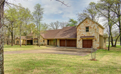 Perfect Blend of Rustic Charm & Modern Elegance - Lake Home For Sale in Yantis, Texas