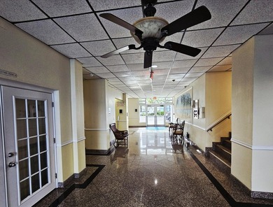 Welcome to this charming 2-bedroom, 1-bathroom condominium - photo 3