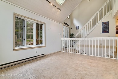 Pocono Lake Home For Sale in Pocono Lake Pennsylvania