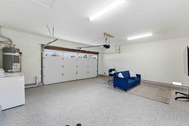 Welcome to 1075 Cloverbrook Drive, a beautifully remodeled home - photo 19