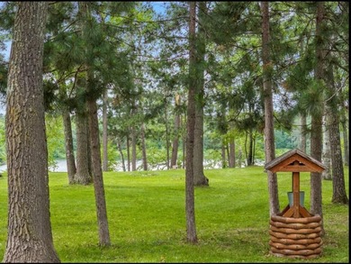 Rare opportunity to own a private lakefront retreat on beautiful - photo 23