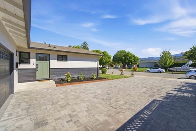 Welcome to 1075 Cloverbrook Drive, a beautifully remodeled home - photo 27