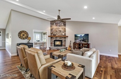 Golf-Front Luxury in Fairfield Glade | 3-Car Garage | One-Level - photo 8