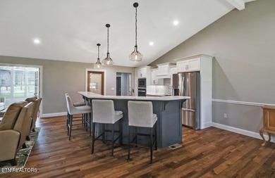 Golf-Front Luxury in Fairfield Glade | 3-Car Garage | One-Level - photo 10