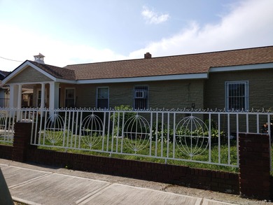 East River Home Sale Pending in East Elmhurst New York