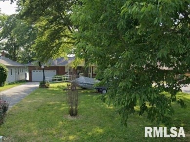 Lake Home Sale Pending in Springfield, Illinois