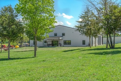 Within 1 hour of Dallas- World-class 408+/- acre hunting resort - photo 5