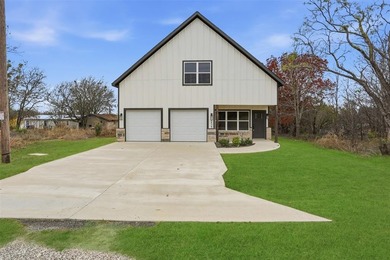 Lake Granbury Home For Sale in Granbury Texas