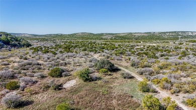 Welcome to your private hunting paradise in Del Rio, Texas. This - photo 16