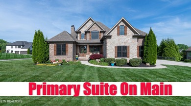 Welcome home to this luxury estate in the prestigious and - photo 1