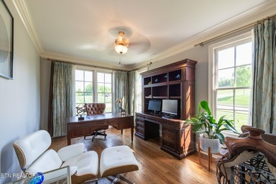Welcome home to this luxury estate in the prestigious and - photo 8